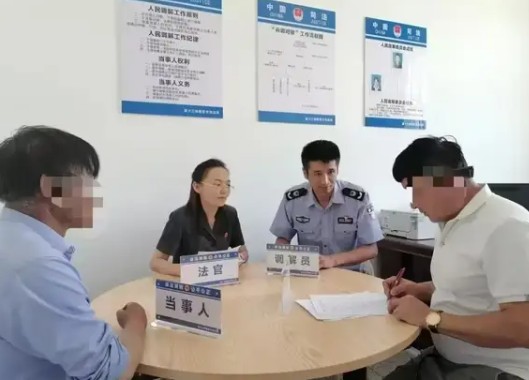新疆生产建设兵团第十三师新星市综治中心：以 